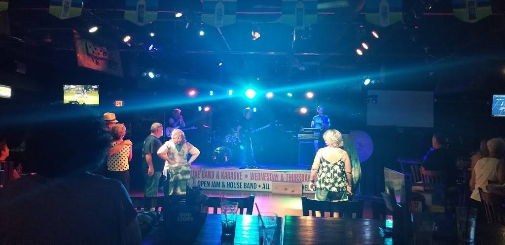 Bogies Bar & Grill - West | restaurant | 14334 U St, Omaha, NE 68137, USA | 4022814031 OR +1 402-281-4031