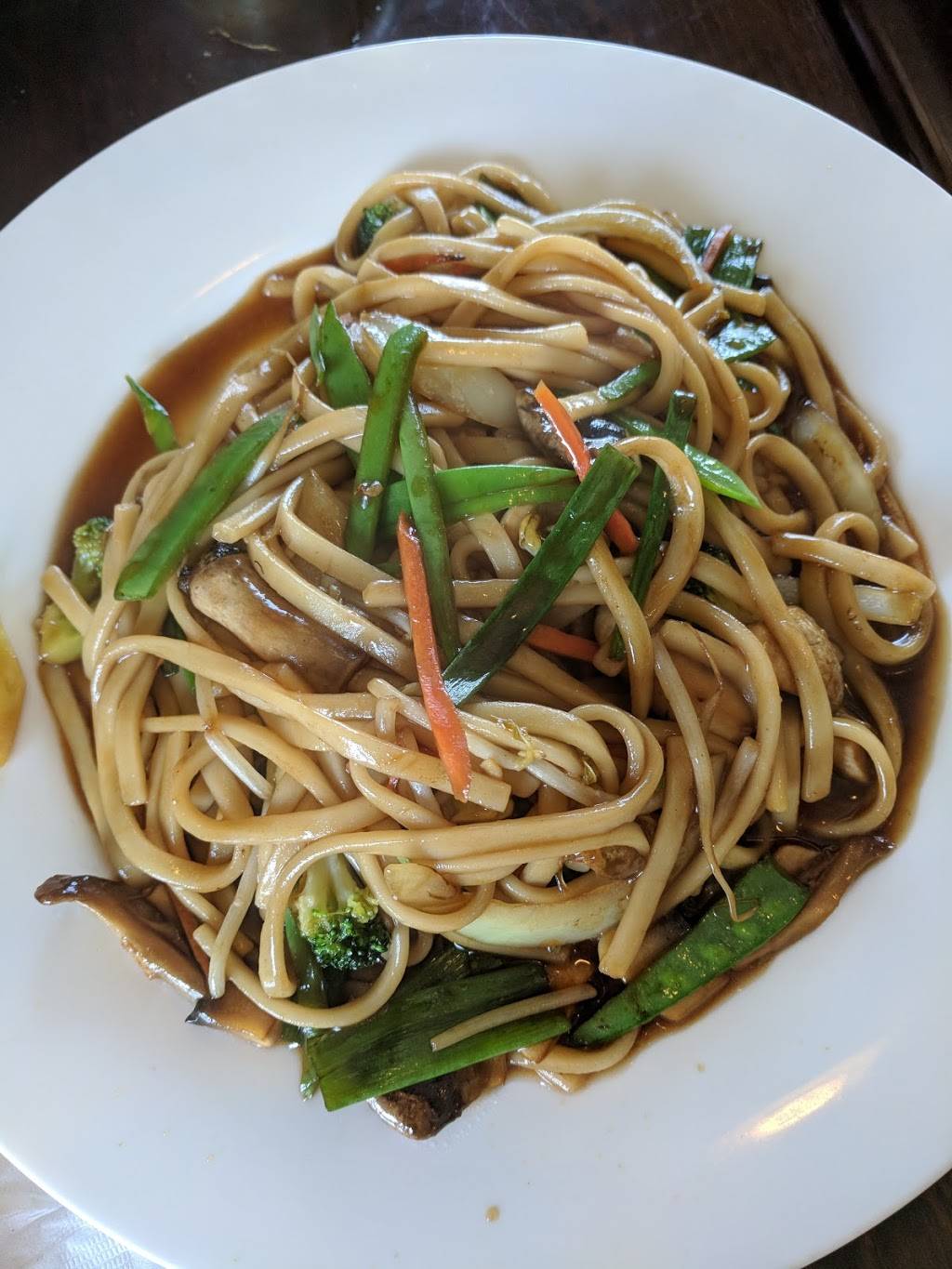 Sesame Sea Asian Bistro | meal takeaway | 7106 Muirfield Dr, Dublin, OH 43017, USA | 6143363888 OR +1 614-336-3888