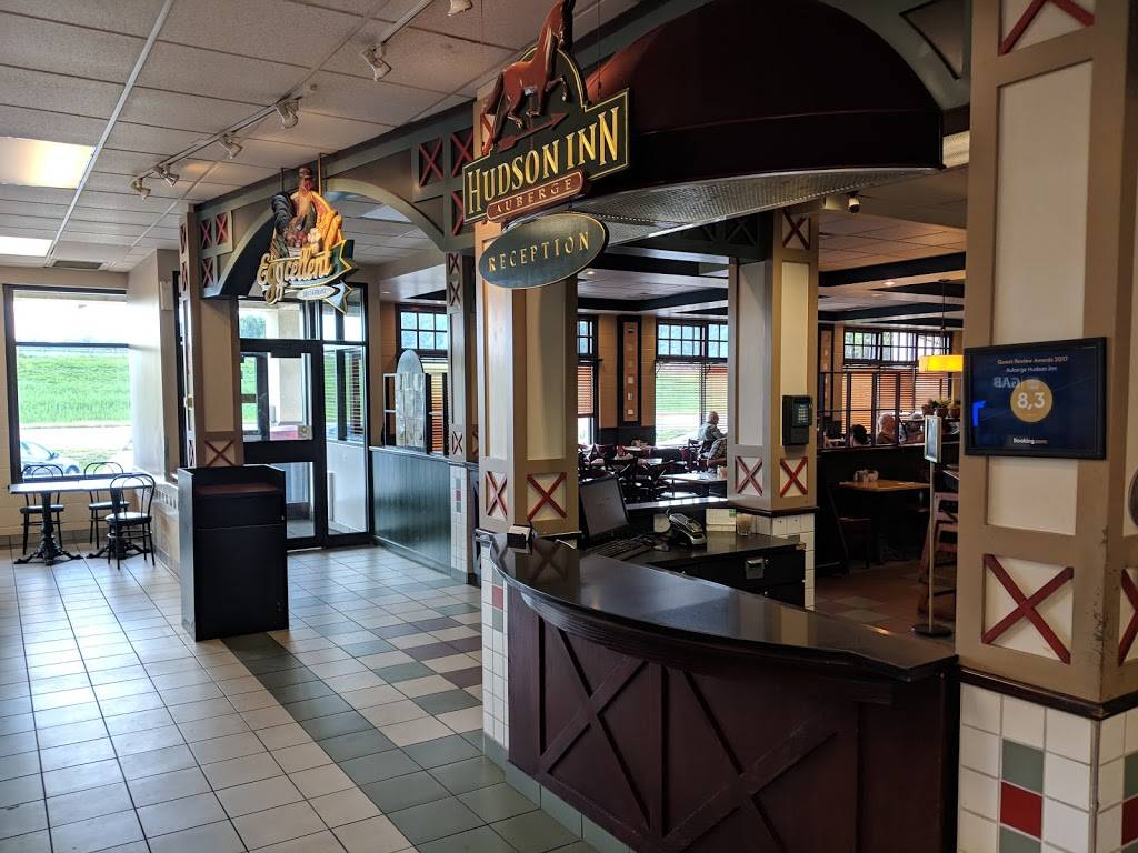 Pizza Hut Express | restaurant | 100 QC-201, Rigaud, QC J0P 1P0, Canada | 4504581000 OR +1 450-458-1000