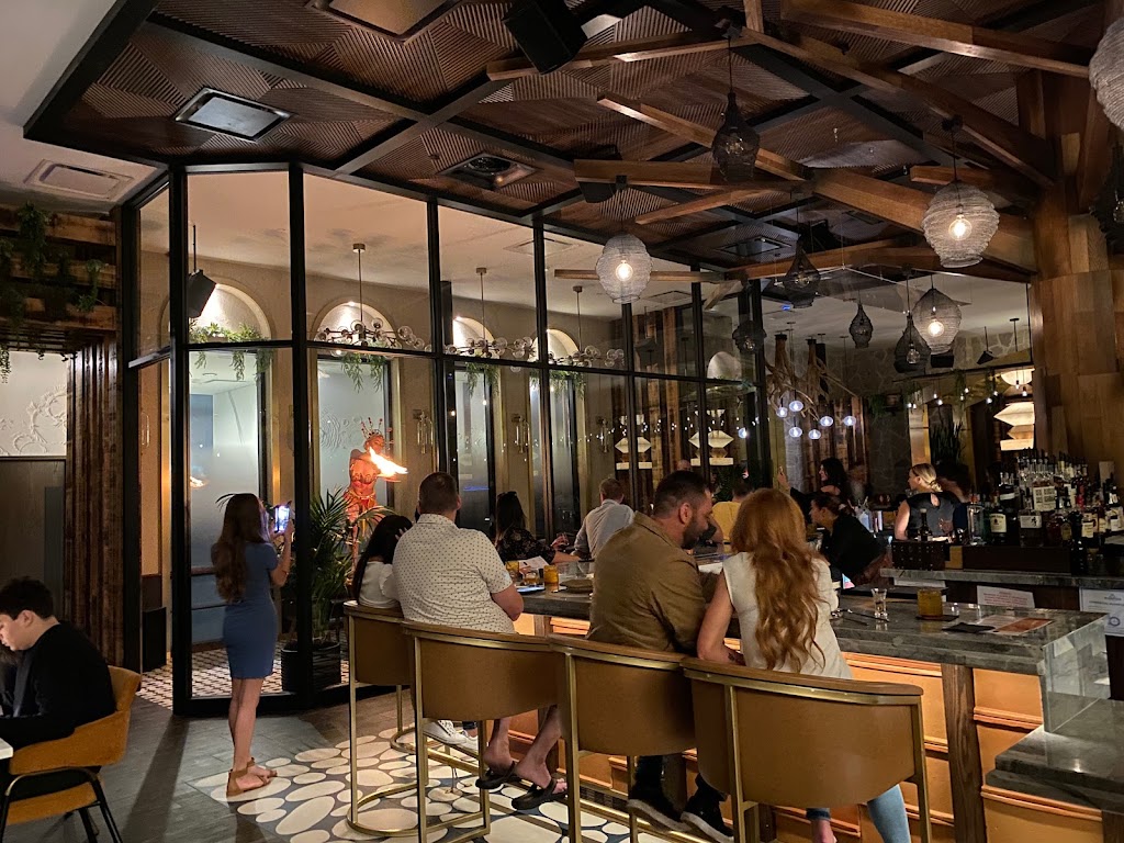 Las Botellas | restaurant | 4488 Teal Rdg Wy Suite H-100, Riverton, UT 84096, USA | 3857587847 OR +1 385-758-7847