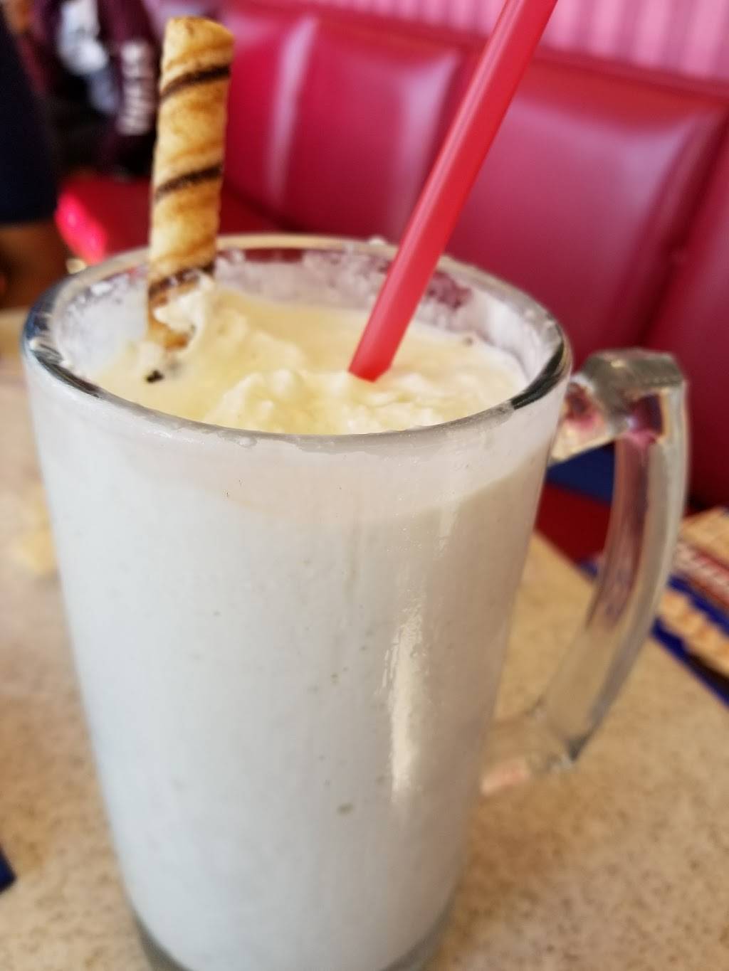 Oberweis Ice Cream and Dairy Store | restaurant | 3152 W 95th St, Evergreen Park, IL 60805, USA | 7084237700 OR +1 708-423-7700