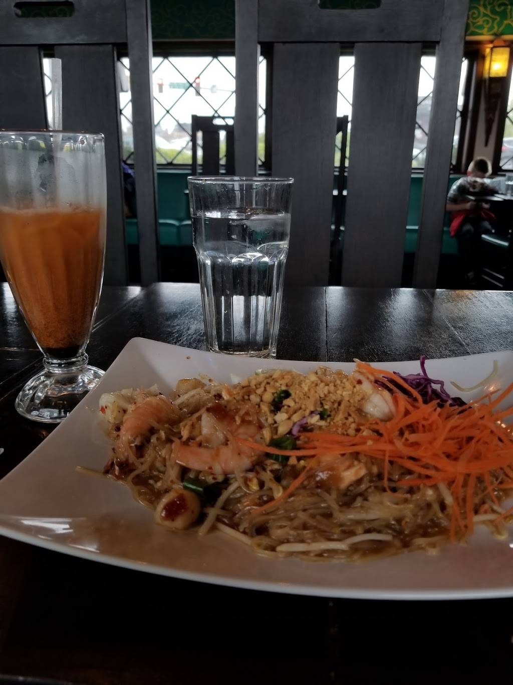 Thais Corner Cuisine | restaurant | 14816 1st Ave S, Burien, WA 98168, USA | 2062435889 OR +1 206-243-5889