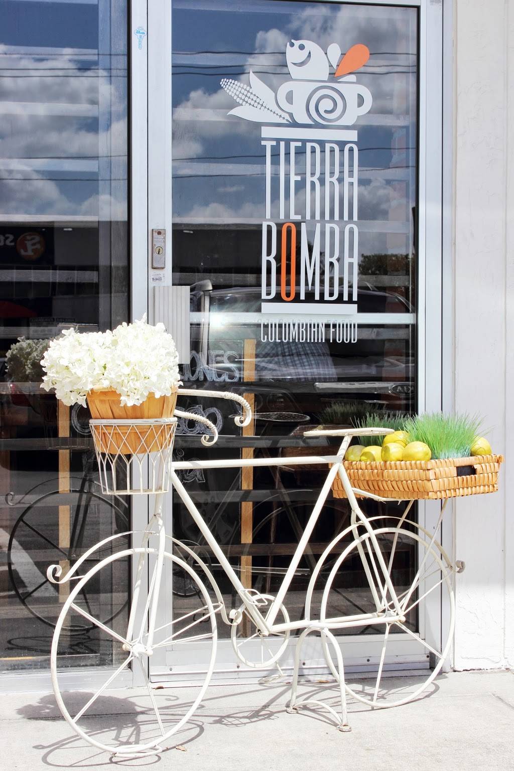 Tierra Bomba Restaurante | restaurant | 3399 NW 72nd Ave, Miami, FL 33122, USA | 3055998536 OR +1 305-599-8536