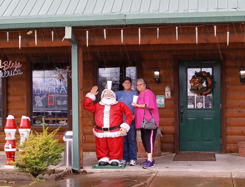 Oaks Steak House & Gifts | restaurant | 2204 S Park Dr, Broken Bow, OK 74728, USA | 5805845266 OR +1 580-584-5266