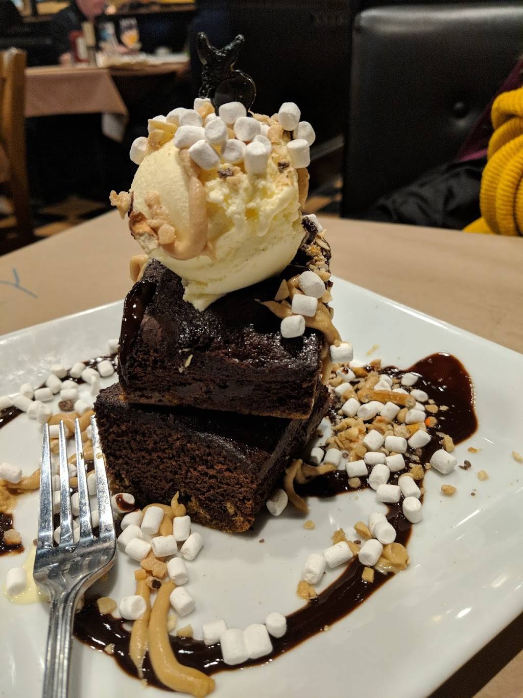 Jack Astors Bar & Grill | restaurant | 1060 Don Mills Rd, North York, ON M3C 0H8, Canada | 4163319238 OR +1 416-331-9238