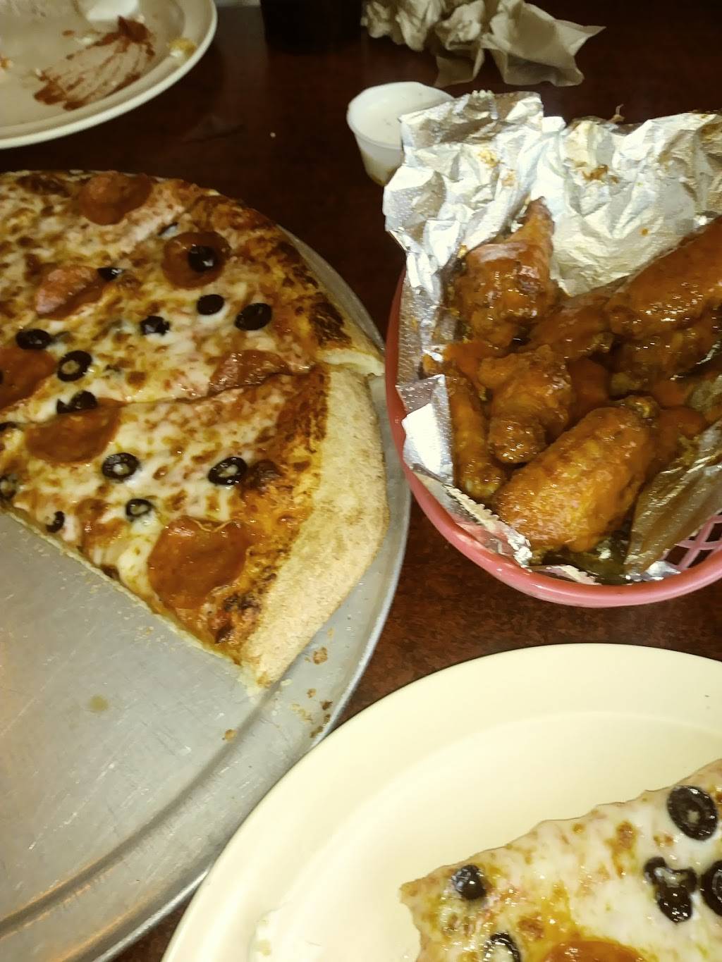 Mama Ruths Pizza Shop | meal delivery | 801 Railroad St, Gilcrest, CO 80623, USA | 9707370400 OR +1 970-737-0400