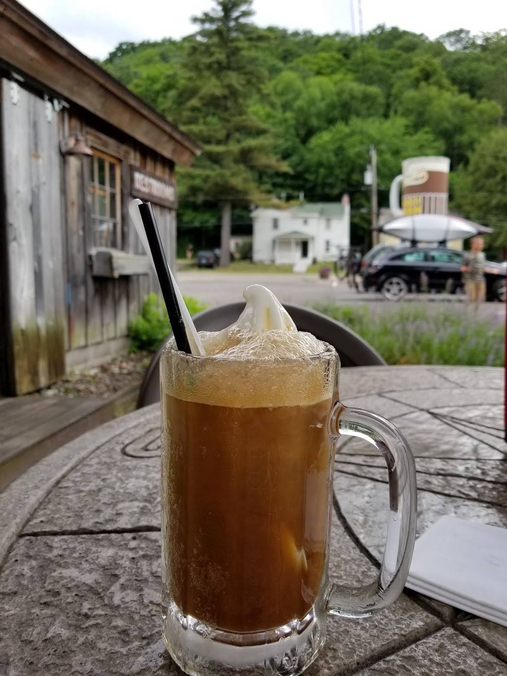 The Drive In Restaurant | restaurant | 572 Bench St, Taylors Falls, MN 55084, USA | 6514657831 OR +1 651-465-7831