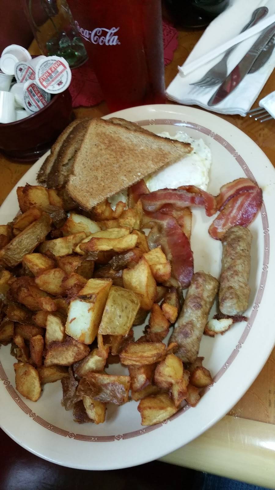 Magics Restaurant | restaurant | 31606 NY-3, Carthage, NY 13619, USA | 3154058542 OR +1 315-405-8542