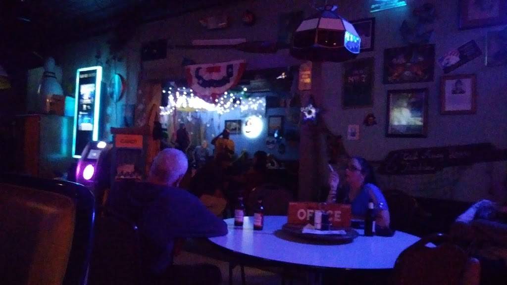 Clarks Cove | restaurant | 315 S Anderson St, Tullahoma, TN 37388, USA | 9315635400 OR +1 931-563-5400