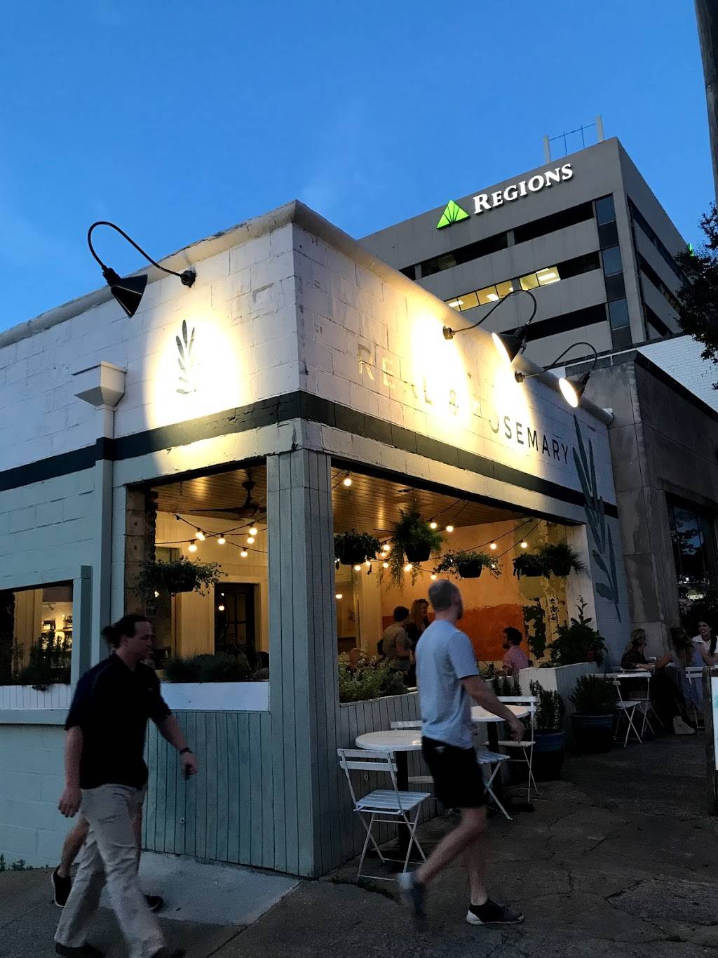 Real & Rosemary Homewood | restaurant | 1922 29th Ave S, Birmingham, AL 35209, USA | 2058207100 OR +1 205-820-7100