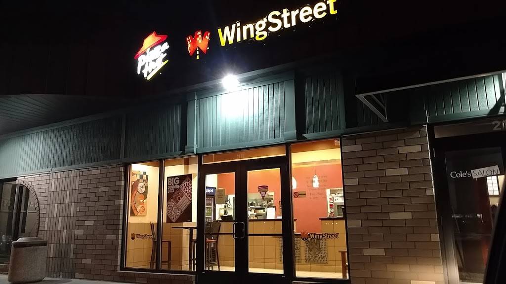 Pizza Hut | meal takeaway | 2135 Cliff Rd, Eagan, MN 55122, USA | 6512893672 OR +1 651-289-3672