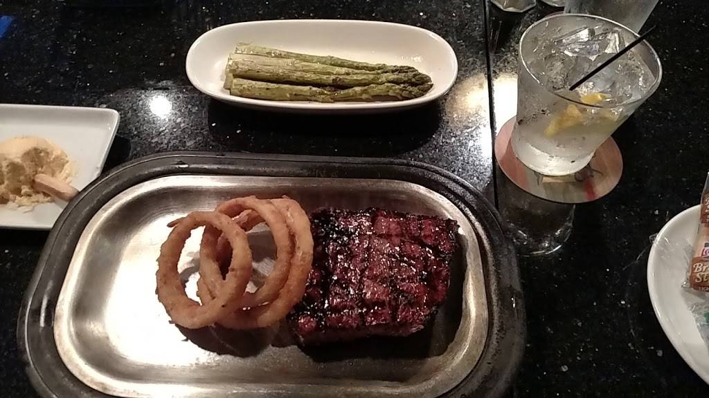 Chriss Steak & Seafood House | restaurant | 2620 Raeford Rd, Fayetteville, NC 28303, USA | 9104854242 OR +1 910-485-4242