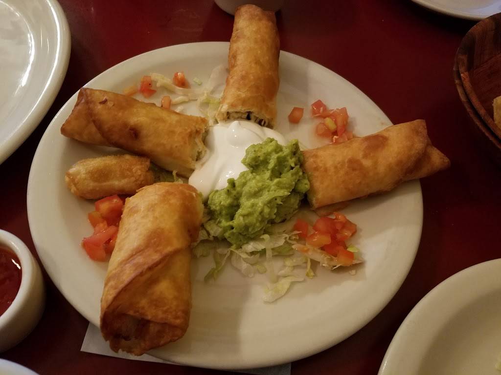 La Casita Crestline | restaurant | 633 Forest Shade Rd, Crestline, CA 92325, USA | 9093389196 OR +1 909-338-9196