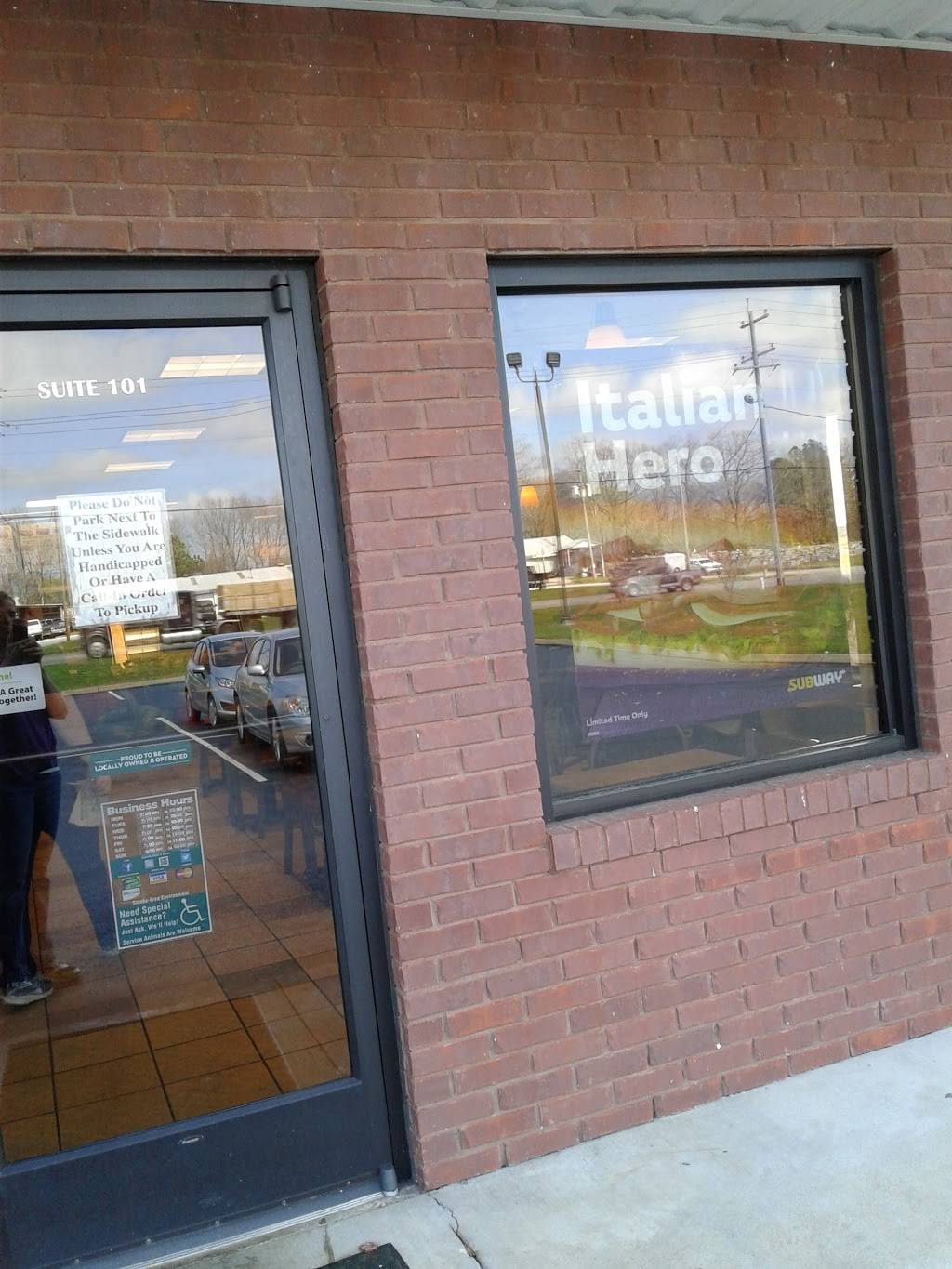 Subway | restaurant | 306 N Military St, Loretto, TN 38469, USA | 9318439078 OR +1 931-843-9078