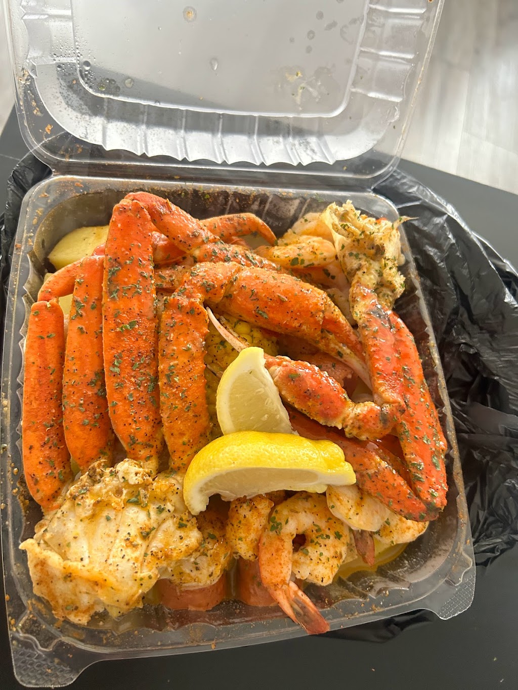 Krab Kingz | restaurant | 9570 Dyer St, El Paso, TX 79924, USA | 9159220075 OR +1 915-922-0075