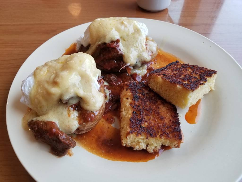 Runway Restaurant | restaurant | 13 Airport Dr, Limington, ME 04049, USA | 2076372210 OR +1 207-637-2210