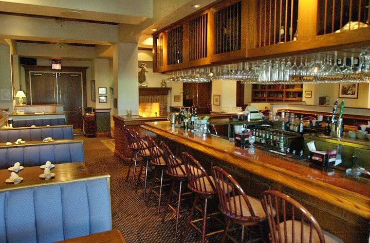 McDivots Restaurant | restaurant | 3011 Rock Island Rd, Margate, FL 33063, USA | 9547533500 OR +1 954-753-3500