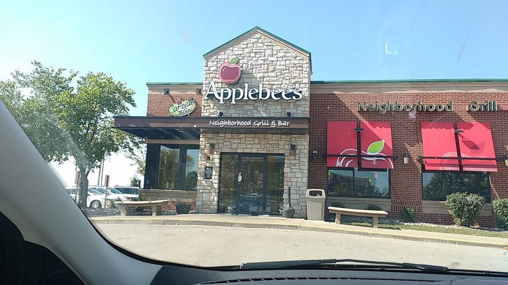 Applebees Grill + Bar | restaurant | 1395 Associates Dr, Dubuque, IA 52002, USA | 5635833131 OR +1 563-583-3131