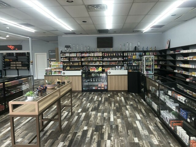 Planet 615 Smoke Shop | meal takeaway | 4651 Nolensville Pike, Nashville, TN 37211, USA | 6152944602 OR +1 615-294-4602