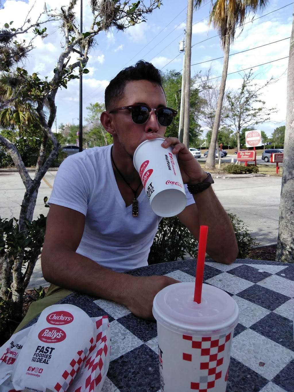 Checkers | restaurant | 36114 US-27, Haines City, FL 33844, USA | 8634216512 OR +1 863-421-6512