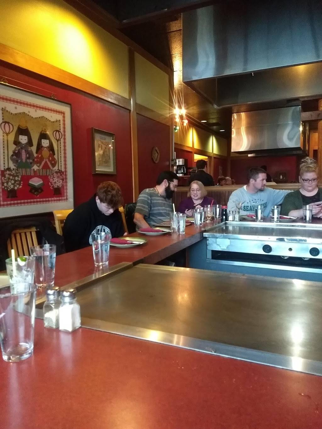 Supons Thai Kitchen | restaurant | 111 N Samish Way, Bellingham, WA 98225, USA | 3606764102 OR +1 360-676-4102