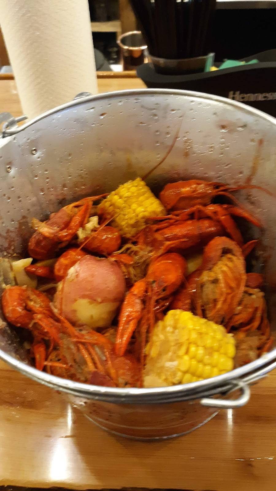 The Porch and Patio Restaurant, Wine and Beer Garden | restaurant | 512 Williams Blvd, Kenner, LA 70062, USA | 5042829113 OR +1 504-282-9113