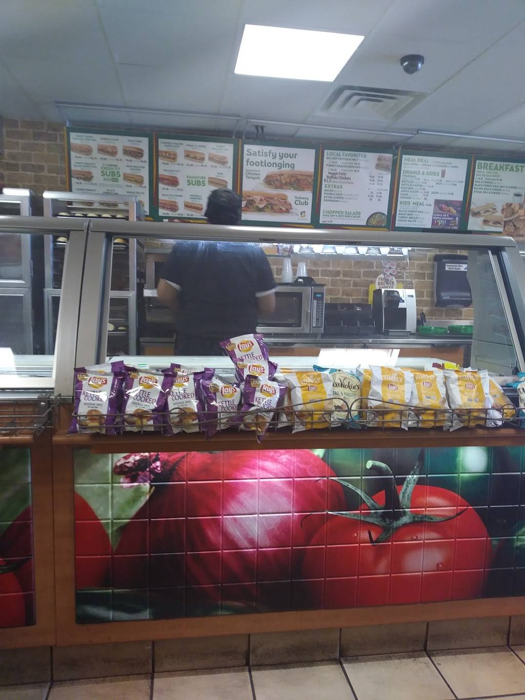 Subway Restaurants | restaurant | 5385 Franklin Blvd, Sacramento, CA 95820, USA | 9167063666 OR +1 916-706-3666