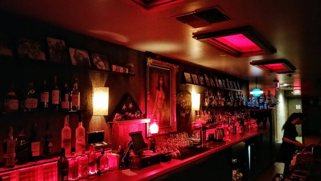 Arthur Henrys Supper Club & Ruby Room | restaurant | 3406 Broadway, Sacramento, CA 95817, USA | 9167375110 OR +1 916-737-5110