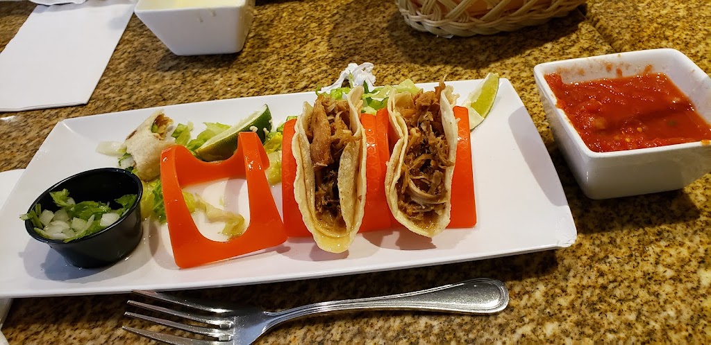 Molinos Cuisine Midtown | restaurant | 1064 N Waco Ave, Wichita, KS 67203, USA | 3169779336 OR +1 316-977-9336