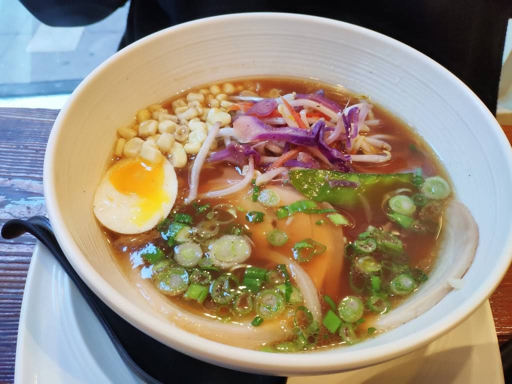 AMAMI Ramen | restaurant | 430 Geary St, San Francisco, CA 94102, USA | 4158292424 OR +1 415-829-2424