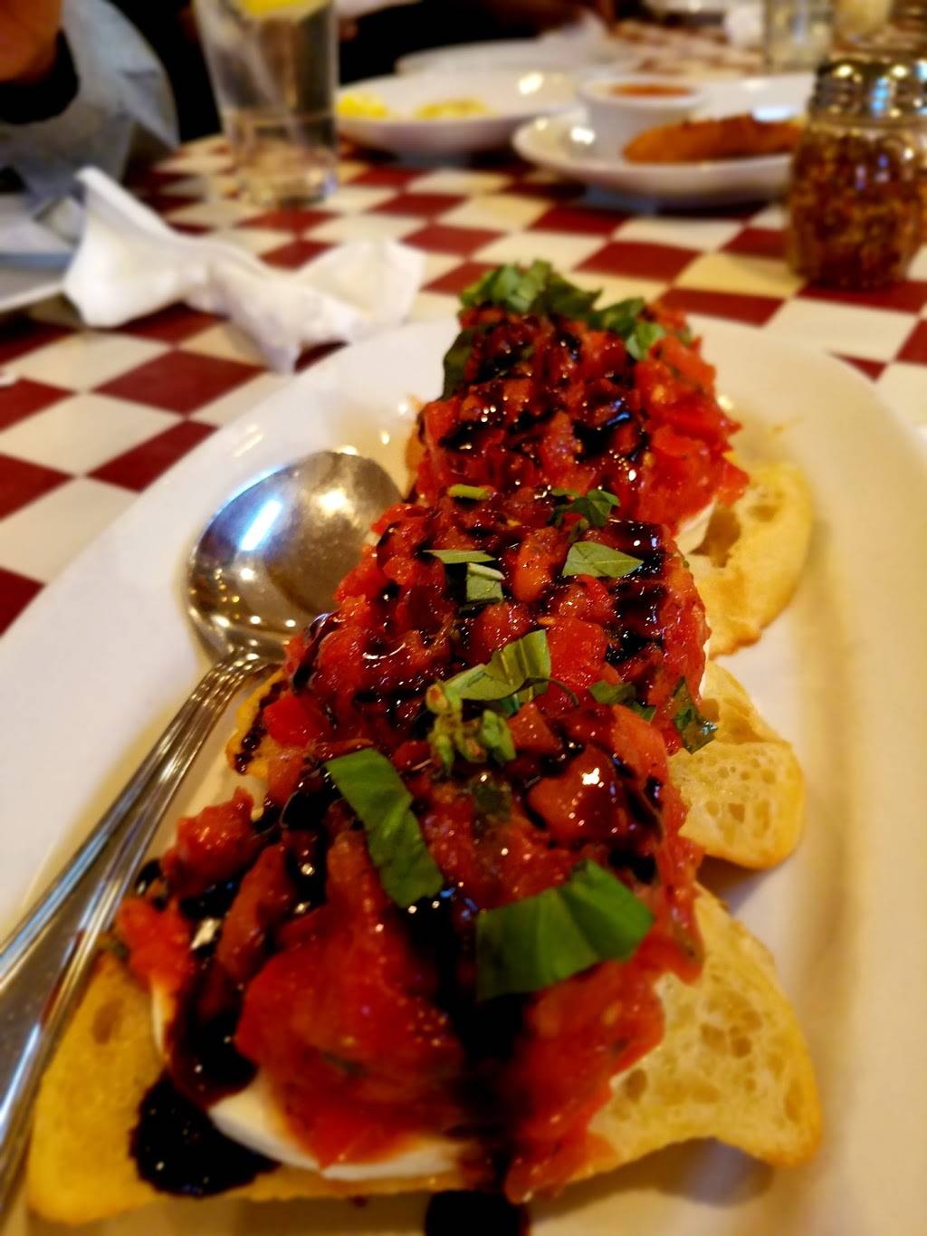 Giordanos | restaurant | 270 N McHenry Rd, Buffalo Grove, IL 60089, USA | 8475201600 OR +1 847-520-1600