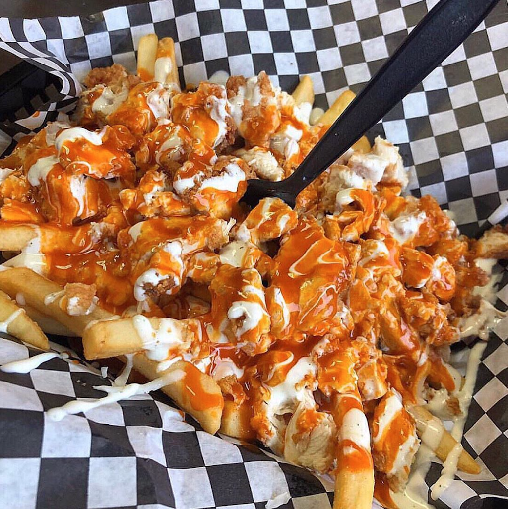 Kikis Chicken Place | restaurant | 3311 Power Inn Rd, Sacramento, CA 95826, USA | 9169991111 OR +1 916-999-1111