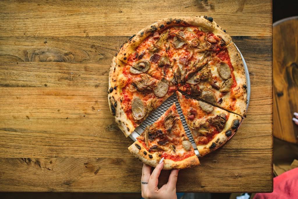 Savoy Pizzeria & Craft Bar | restaurant | 32 LaSalle Rd, West Hartford, CT 06107, USA | 8609691000 OR +1 860-969-1000