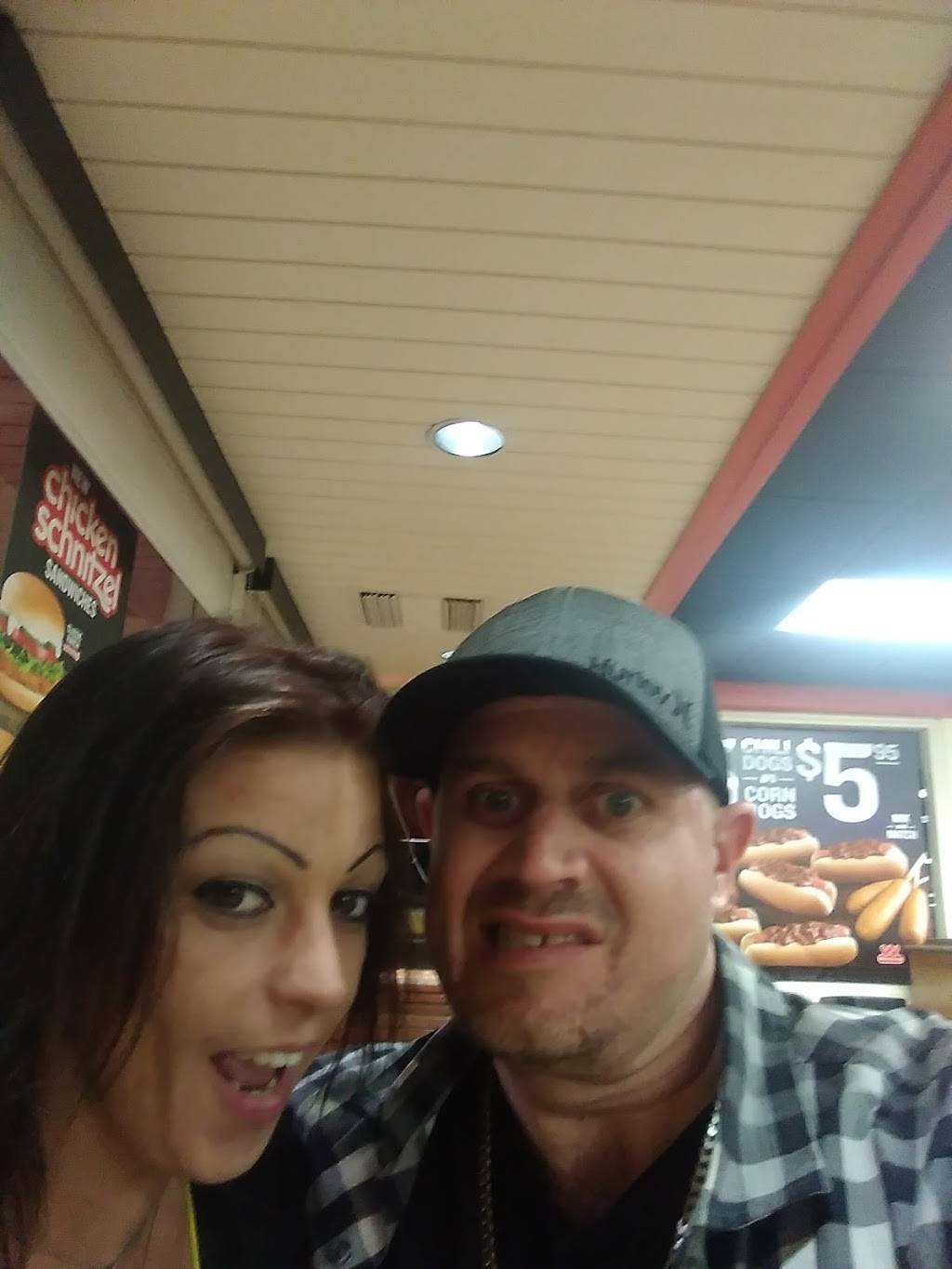 Wienerschnitzel | restaurant | 18900 Soledad Canyon Rd, Santa Clarita, CA 91350, USA | 6612527921 OR +1 661-252-7921