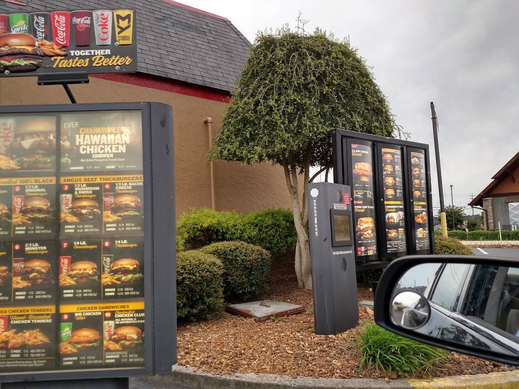 Hardees | restaurant | 2212 Hwy 72 N, Loudon, TN 37774, USA | 8654583387 OR +1 865-458-3387