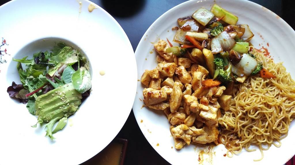 MOKO Japanese Steakhouse | restaurant | 2060 Woodbury Ave, Newington, NH 03801, USA | 6033747000 OR +1 603-374-7000