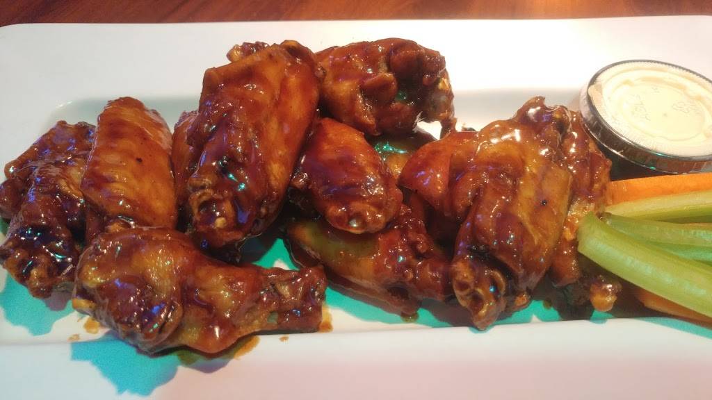 Baileys Bar & Grille | restaurant | 6922 Bristol Emilie Rd, Levittown, PA 19057, USA | 2159467991 OR +1 215-946-7991