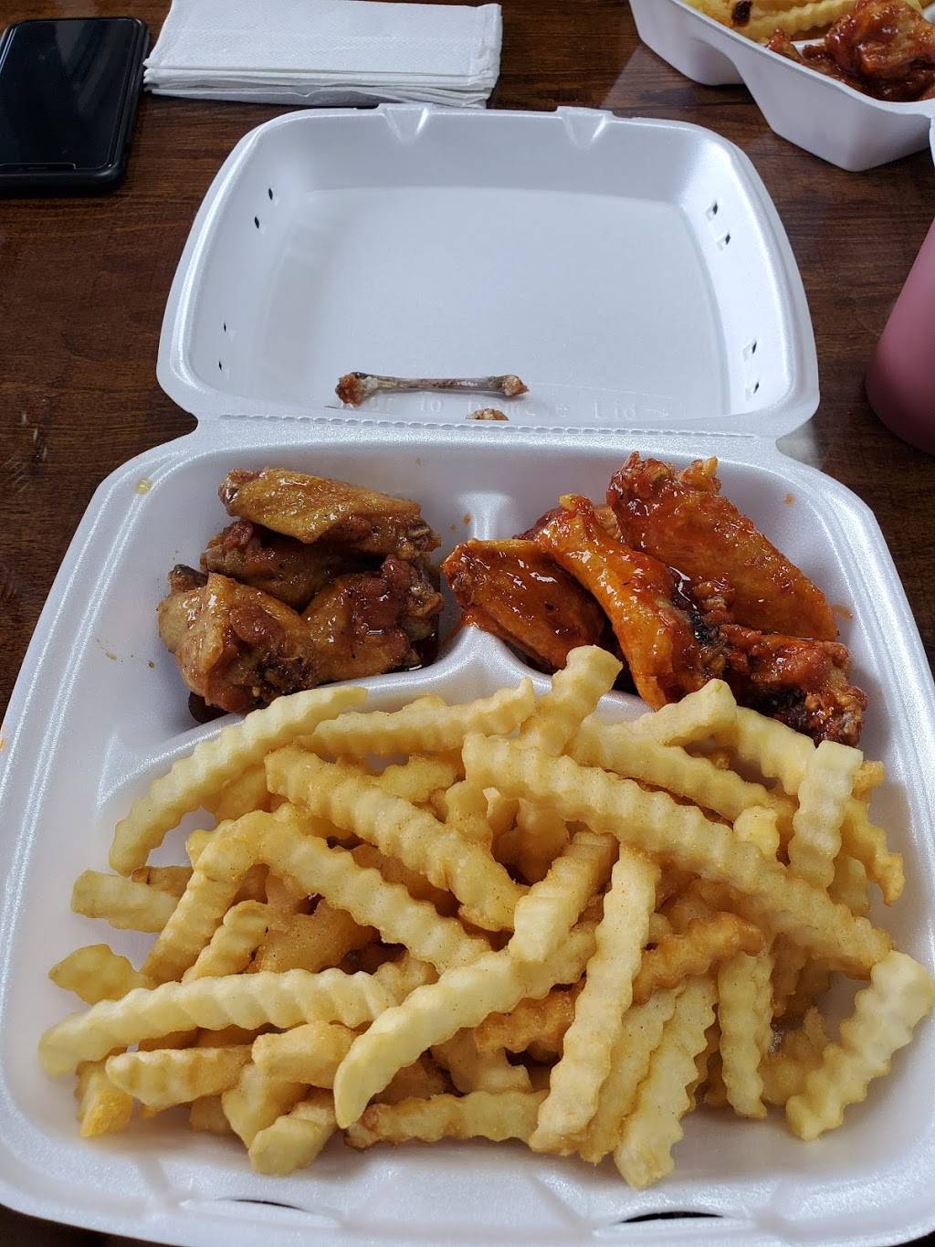 American Deli | restaurant | 2704 S Elm-Eugene St, Greensboro, NC 27406, USA | 3368971447 OR +1 336-897-1447