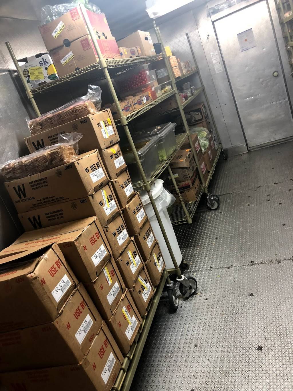 Wendys | restaurant | 1694 E Market St, Harrisonburg, VA 22801, USA | 5404343368 OR +1 540-434-3368