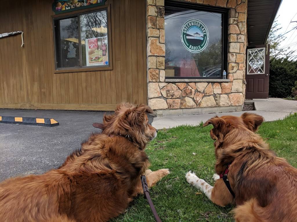 Greenwood Lake Bagels | restaurant | 93 Windermere Ave, Greenwood Lake, NY 10925, USA | 8455951688 OR +1 845-595-1688