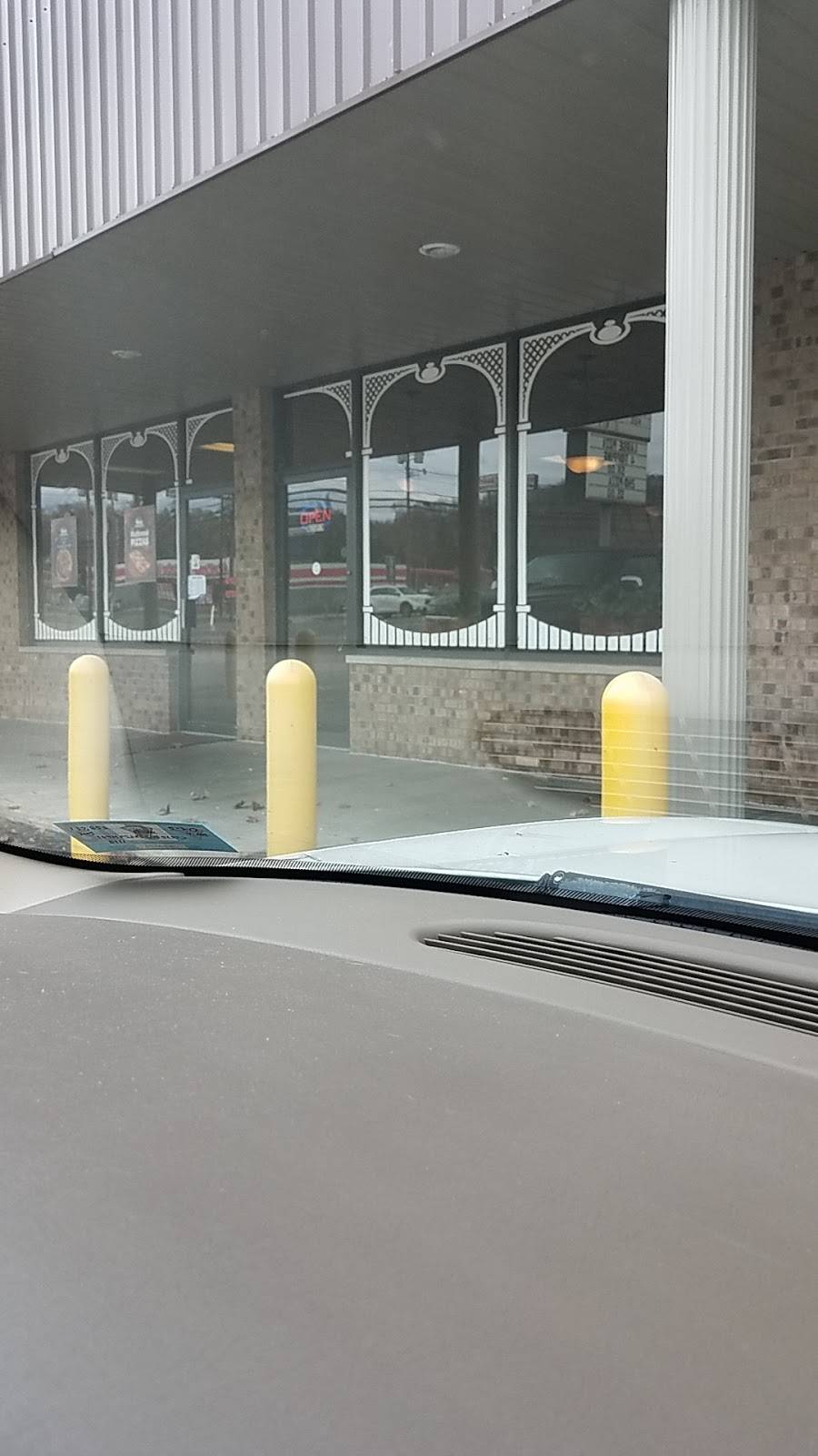 Ginos Pizza & Spaghetti House | meal delivery | 286 E Main St, Milton, WV 25541, USA | 3047439096 OR +1 304-743-9096