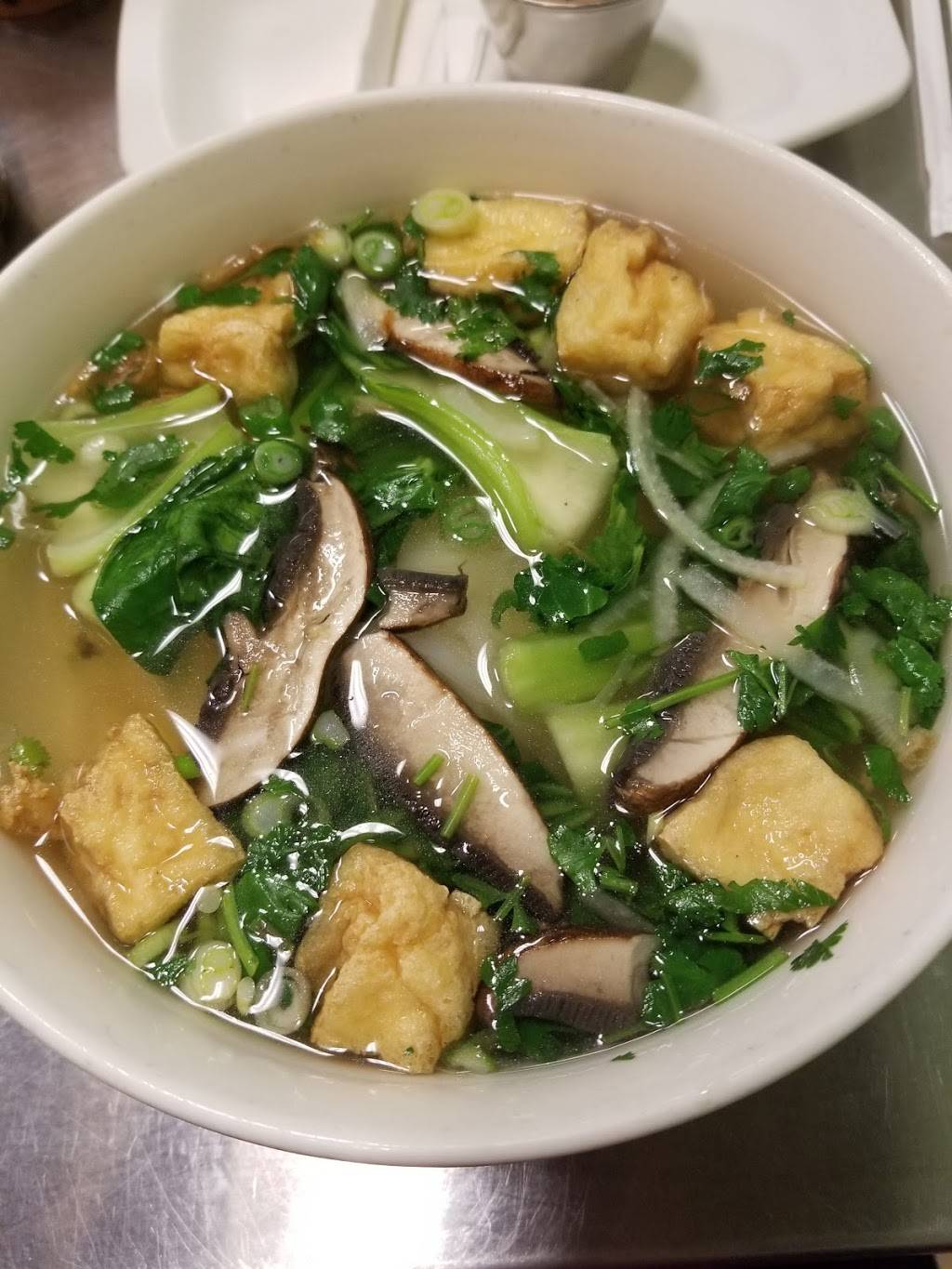 Pho 83 | restaurant | 615 Pilot House Dr, Newport News, VA 23606, USA | 7578738382 OR +1 757-873-8382