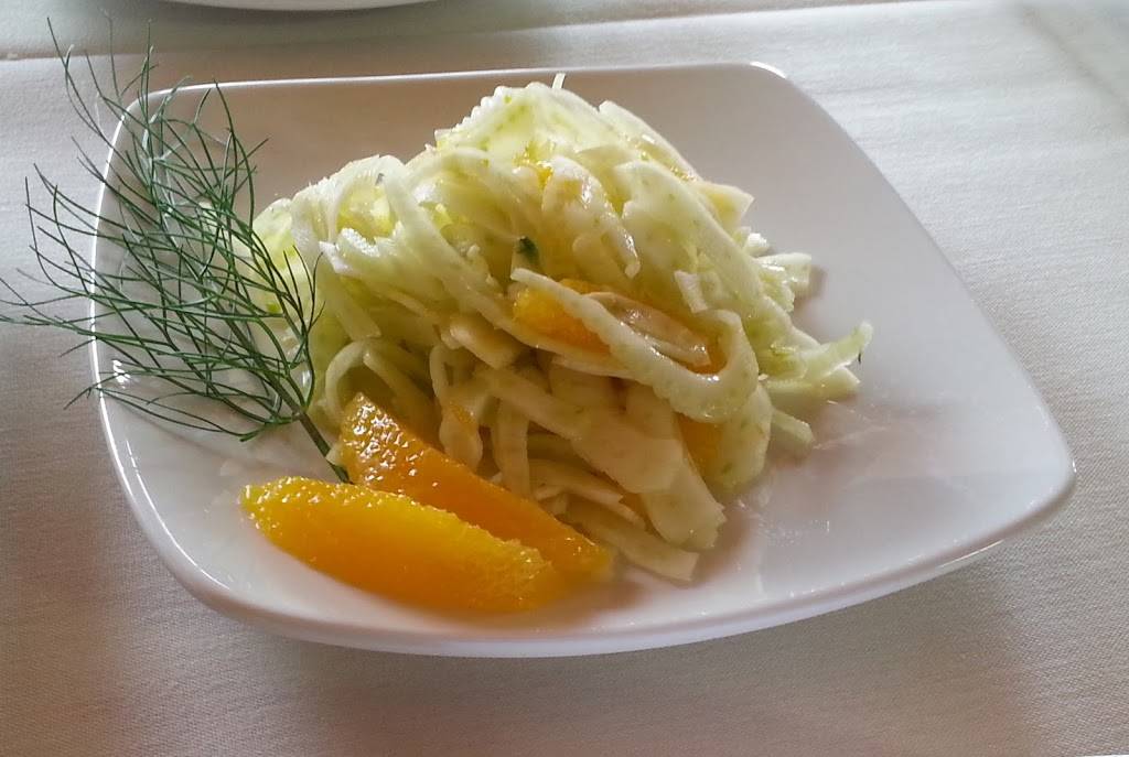 HARMONS DEN Bistro | restaurant | 250 Pigeon St, Waynesville, NC 28786, USA | 8284566322 OR +1 828-456-6322