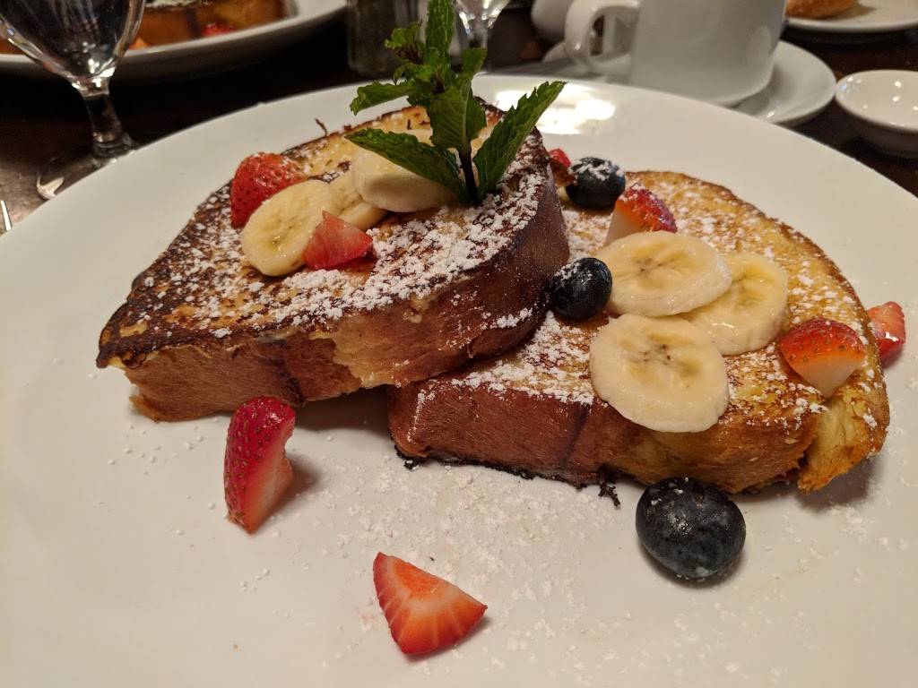 Le Monde | restaurant | 2885 Broadway, New York, NY 10025, USA | 2125313939 OR +1 212-531-3939