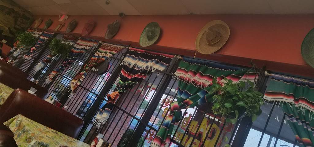 Mi Sombrero | restaurant | 3401 N Shepherd Dr #4, Houston, TX 77018, USA | 7138627244 OR +1 713-862-7244