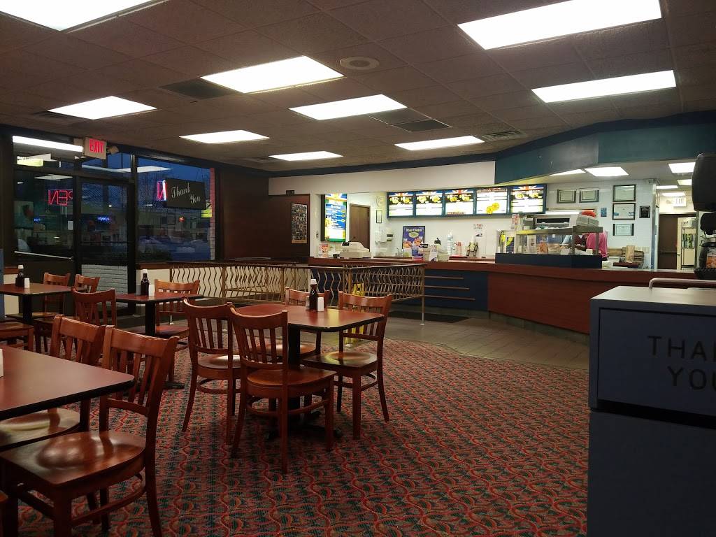 Arthur Treachers Fish & Chips | restaurant | 1833 State Rd, Cuyahoga Falls, OH 44223, USA | 3309238900 OR +1 330-923-8900