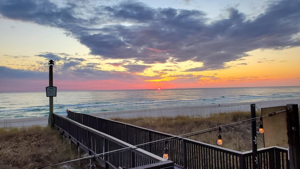 Runaway Island | restaurant | 14521 Front Beach Rd, Panama City Beach, FL 32413, USA | 8506344884 OR +1 850-634-4884