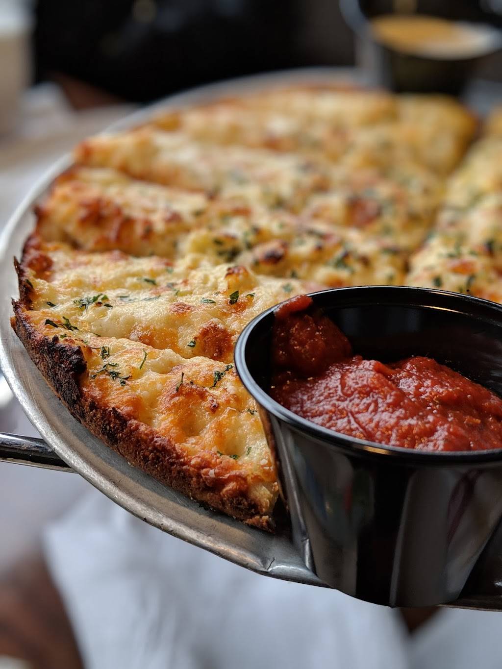 Aubrees Pizzeria & Grill | restaurant | 21775 Pontiac Trail, South Lyon, MI 48178, USA | 2484378000 OR +1 248-437-8000