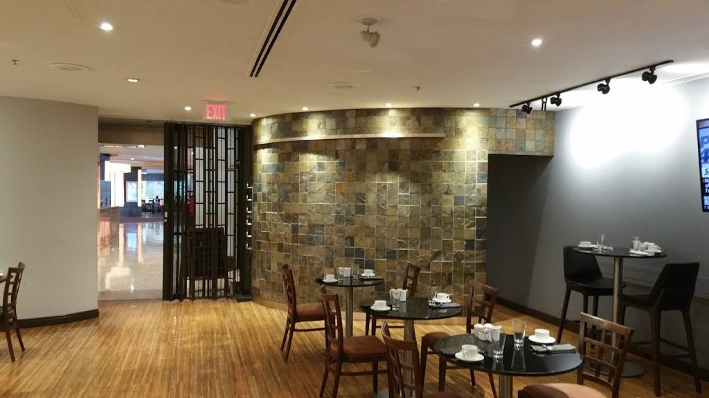 Mizzen | restaurant | 1 Harbour Square, Toronto, ON M5J 1A6, Canada | 4163617454 OR +1 416-361-7454