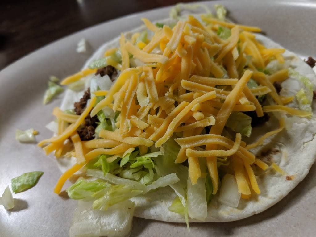 Deweese Family Diner | restaurant | 3753 Main St, Keokuk, IA 52632, USA | 3196213321 OR +1 319-621-3321